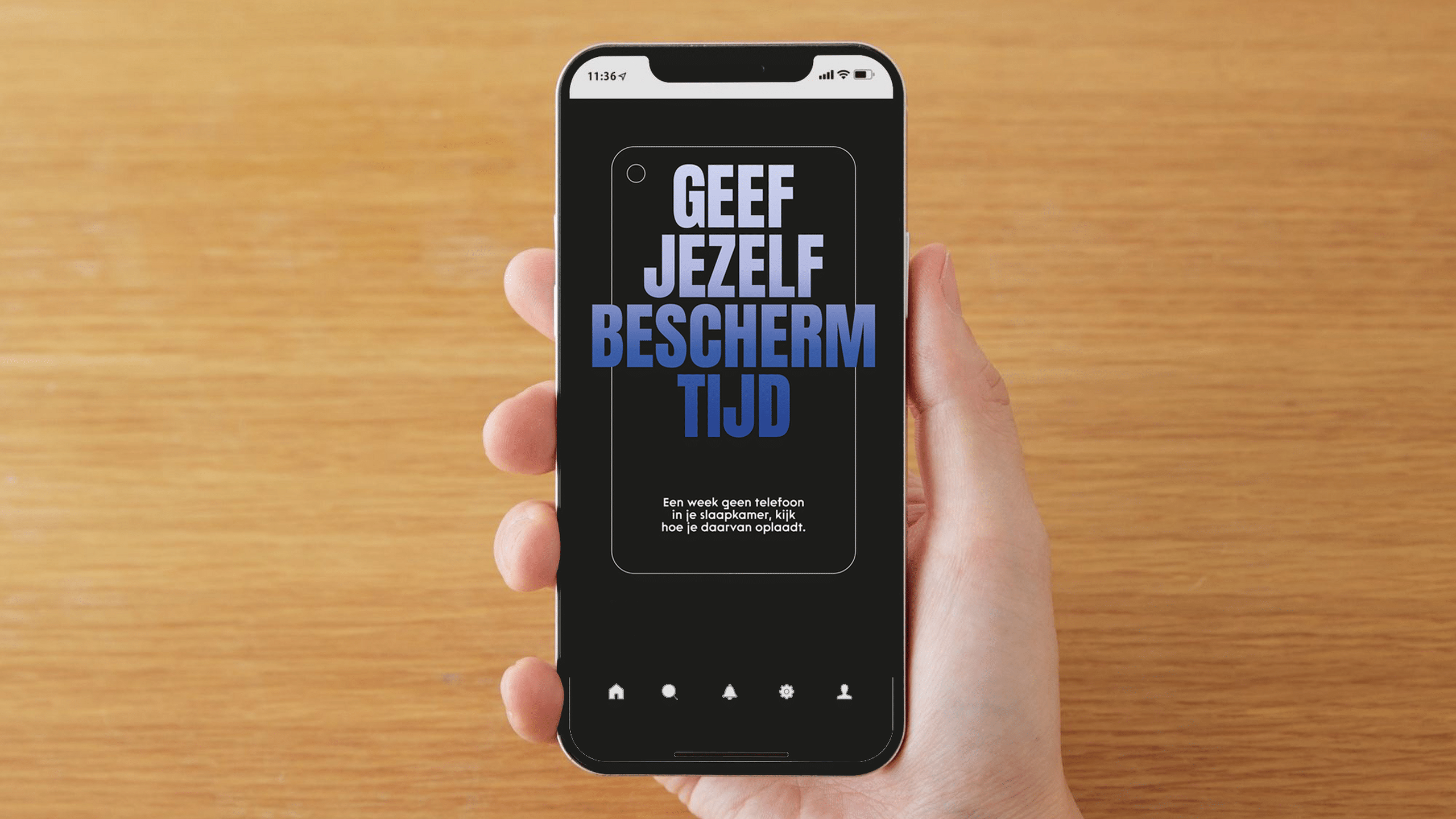 Hand met mobiele telefoon met Geef je jezelf beschermtijd